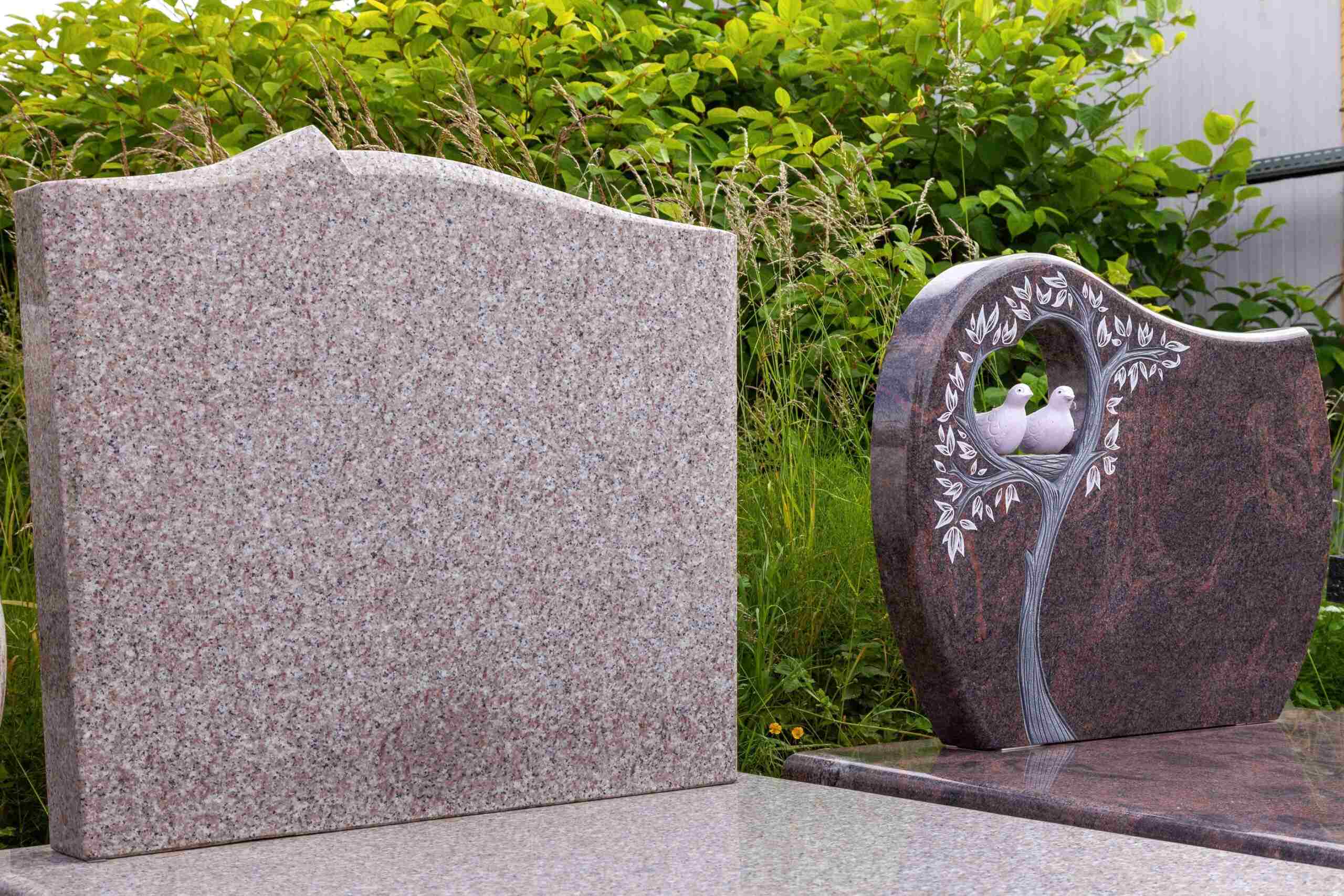 pierre tombale en granit